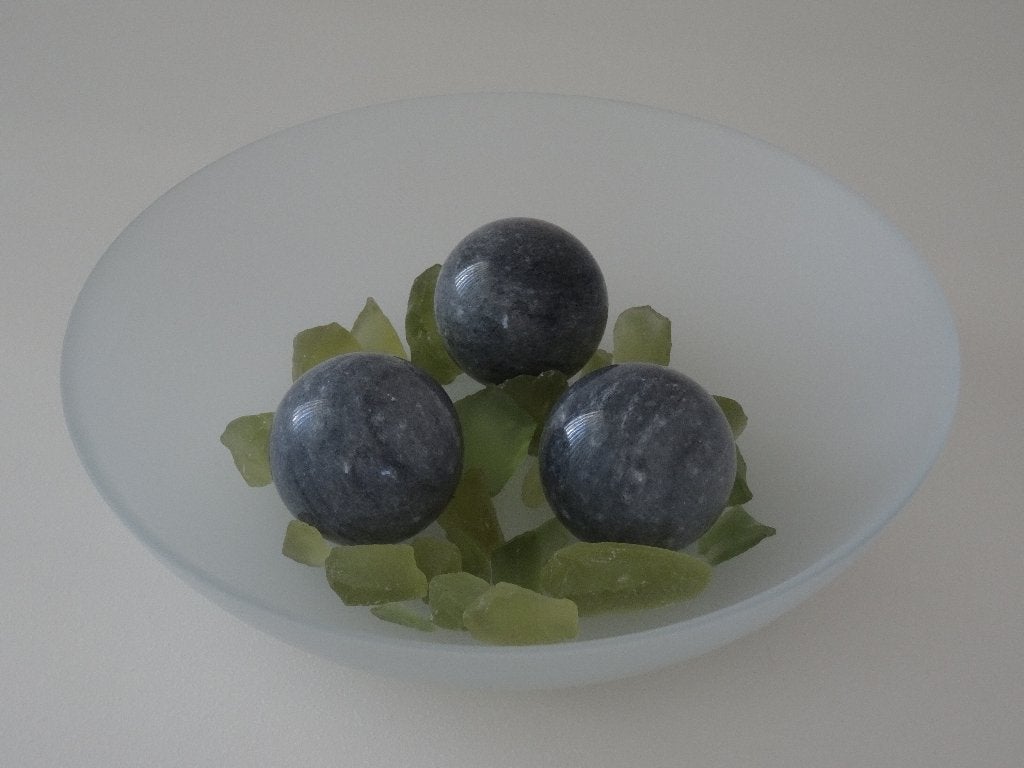 Frosted schaal + 3 marmeren ballen + olijfgroen decoglas, nw, Overige materialen, Schaal, Rond, Nieuw