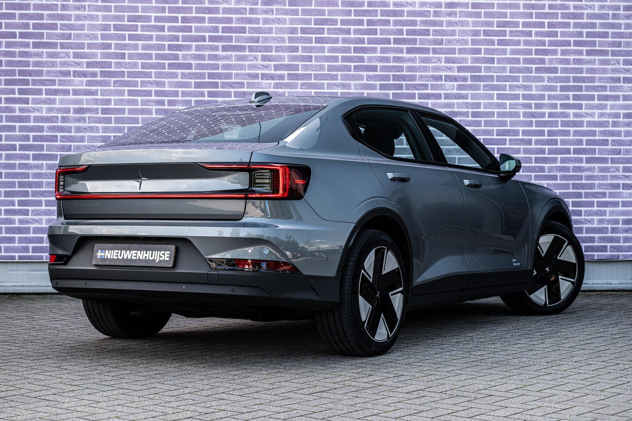 Polestar 2 Long Range Single Motor 82 kWh | Trekhaak | Panor, Auto's, Automaat, 82 kWh, Origineel Nederlands, 1984 kg