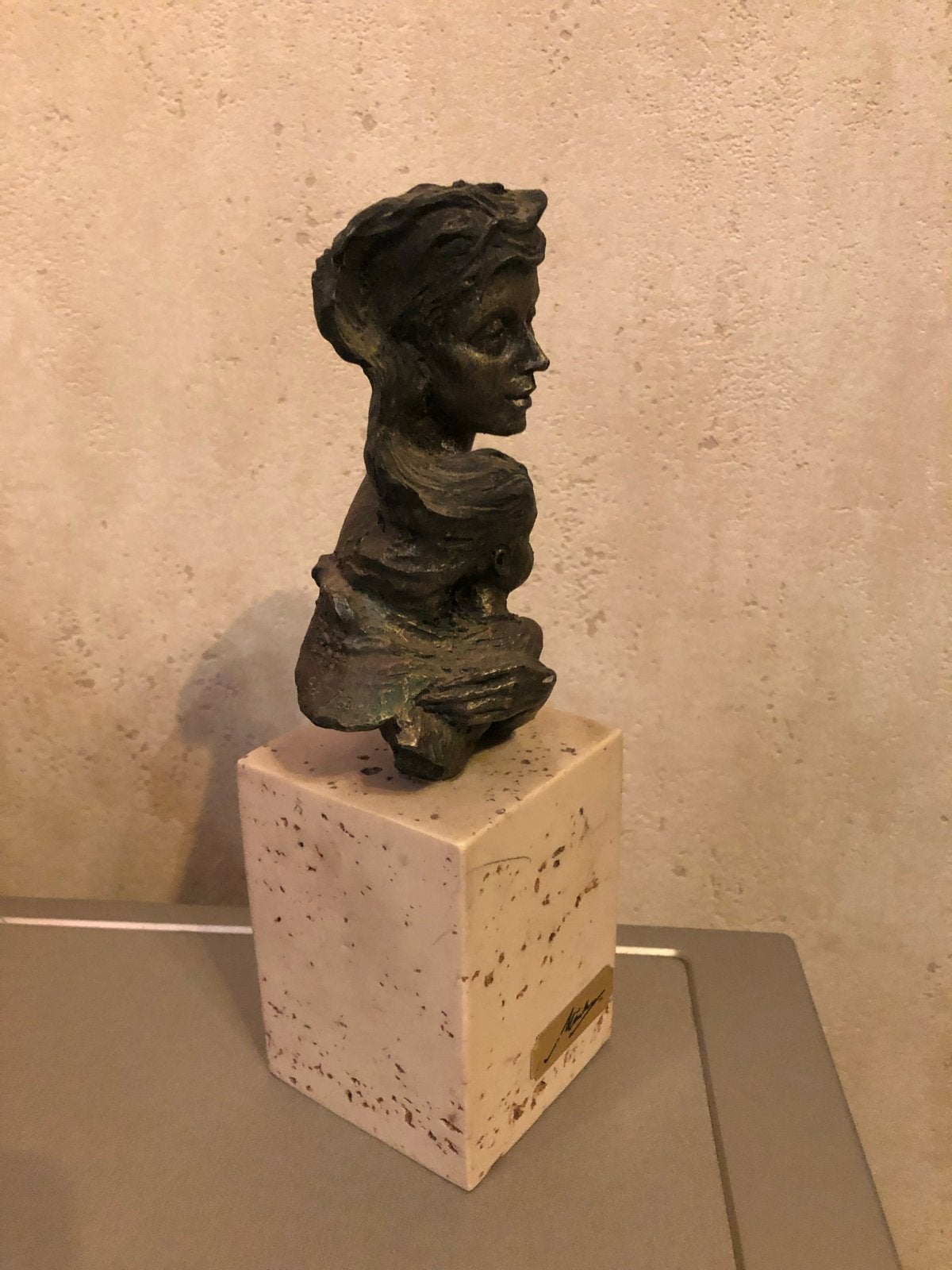 Bronzen Buste Moeder en Kind op Sokkel, Groep mensen, Buste, Ophalen of Verzenden, 20 - 50 cm