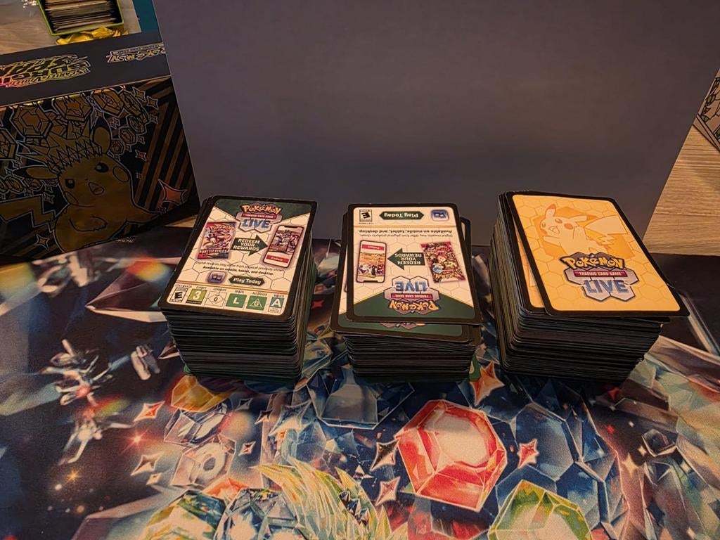 Pokémon Code Kaarten - Live TCG Online Codes minimaal 500x, Hobby en Vrije tijd, Verzamelkaartspellen | Pokémon, Ophalen of Verzenden