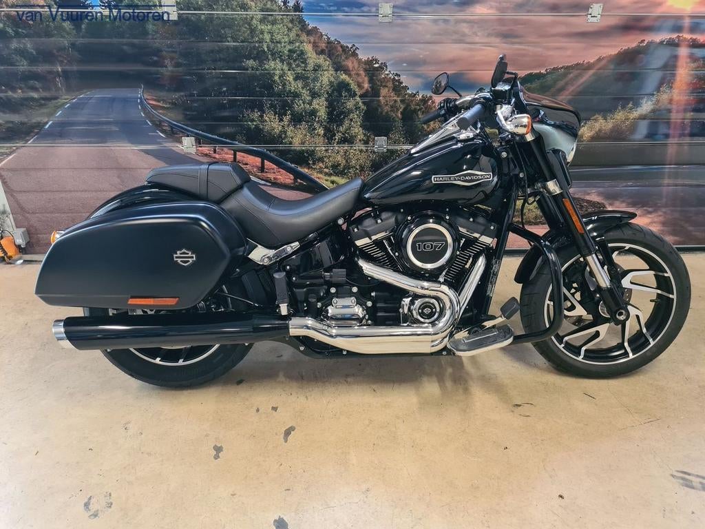HARLEY-DAVIDSON 5HD SPORT GLIDE FLSB (bj 2020), Motoren, Motoren | Harley-Davidson, 2 cilinders, Bedrijf, Onbekend, Meer dan 35 kW