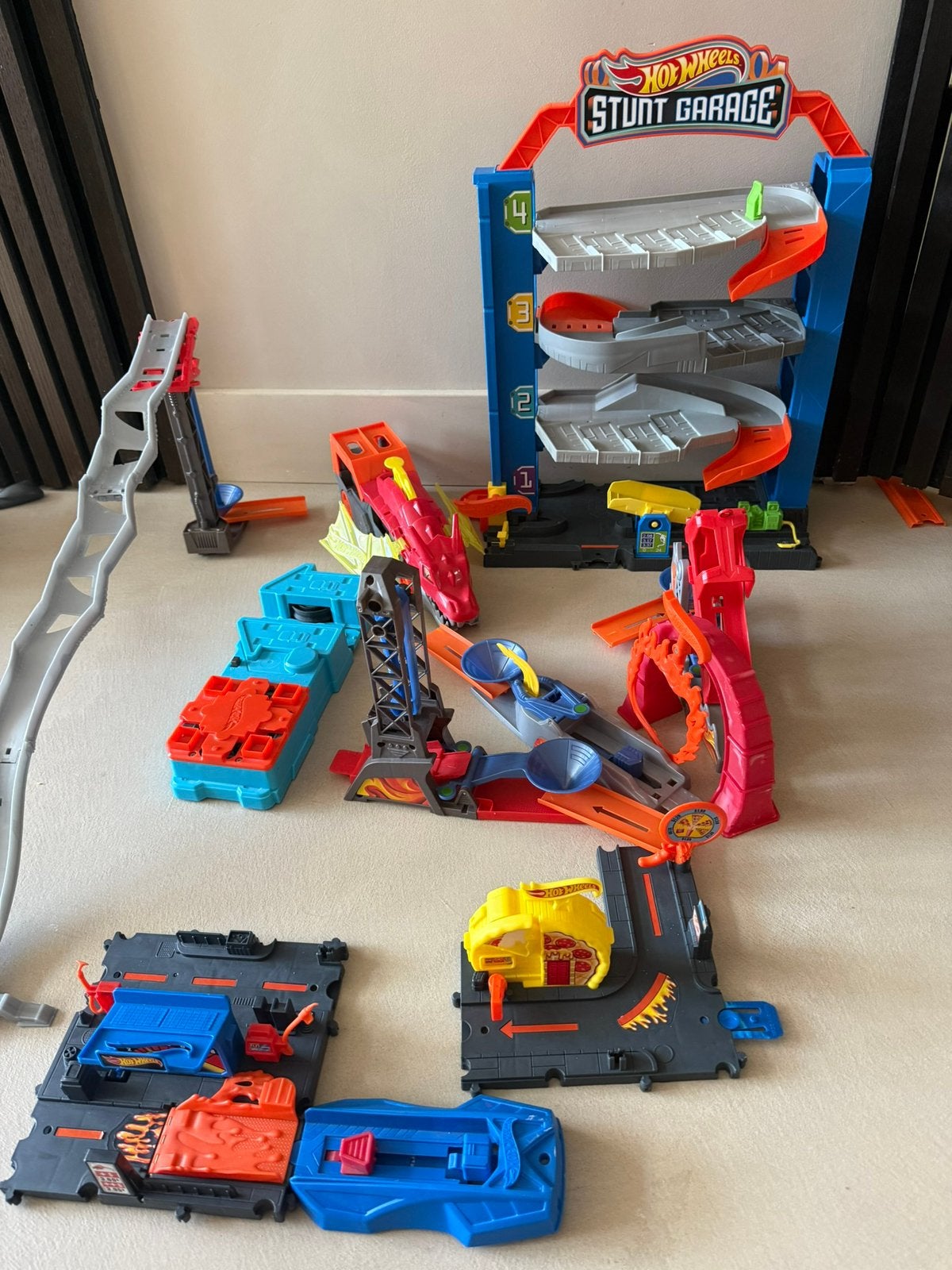 Grote set hotwheels, Kinderen en Baby's, Speelgoed | Racebanen, Ophalen, Gebruikt, Handmatig, Hot Wheels