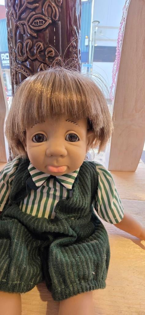 Vintage poppen: jongen en meisje in traditionele kleding, Ophalen of Verzenden, Gebruikt, Overige typen
