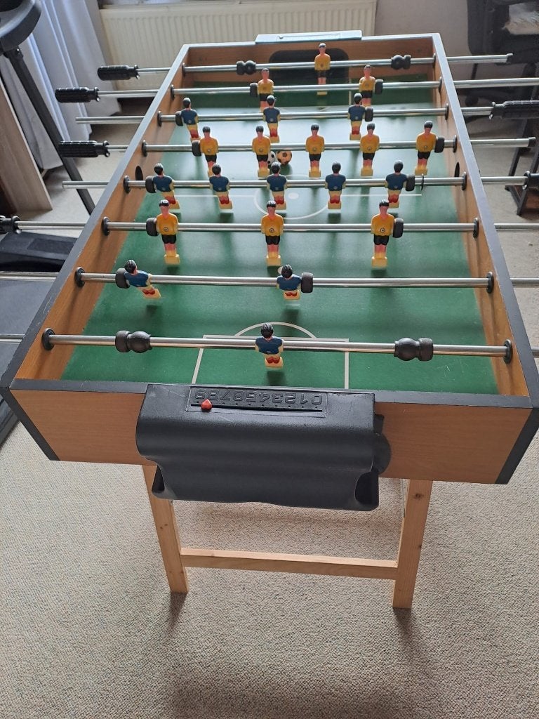 Tafelvoetbalspel 60cm bij 110cm, Ophalen, Gebruikt