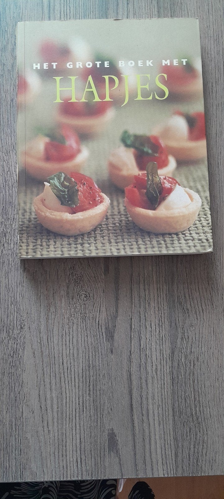 Het Grote Boek met Hapjes - Recepten voor elke gelegenheid, Ophalen of Verzenden, Zo goed als nieuw, Onbekend, Tapas, Hapjes en Dim Sum