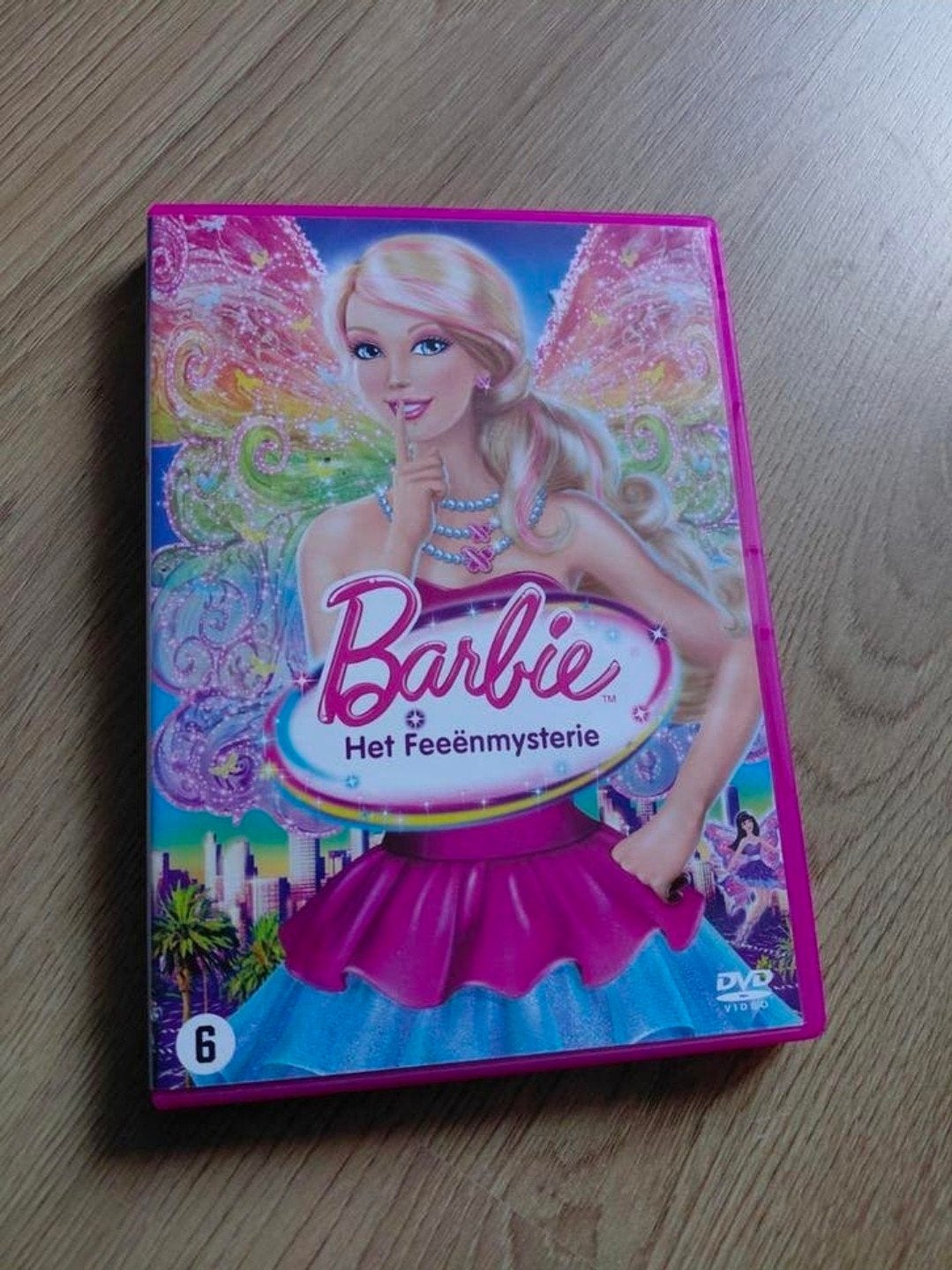 Barbie dvd Het Feeënmysterie., Animatie, Ophalen of Verzenden, Zo goed als nieuw, Alle leeftijden