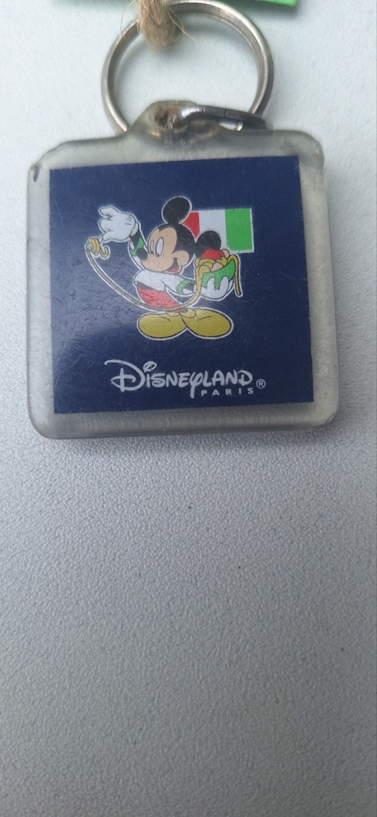 Disneyland Parijs sleutelhanger (5.3), Gebruikt, ., Overige figuren, Ophalen of Verzenden