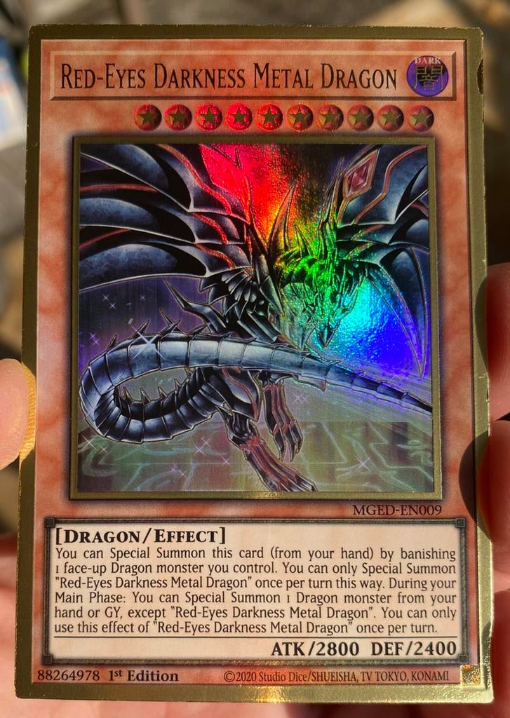 Yu-Gi-Oh! Red-Eyes Darkness Metal Dragon MGED 1st !, Ophalen of Verzenden, Gebruikt, Losse kaart, Foil