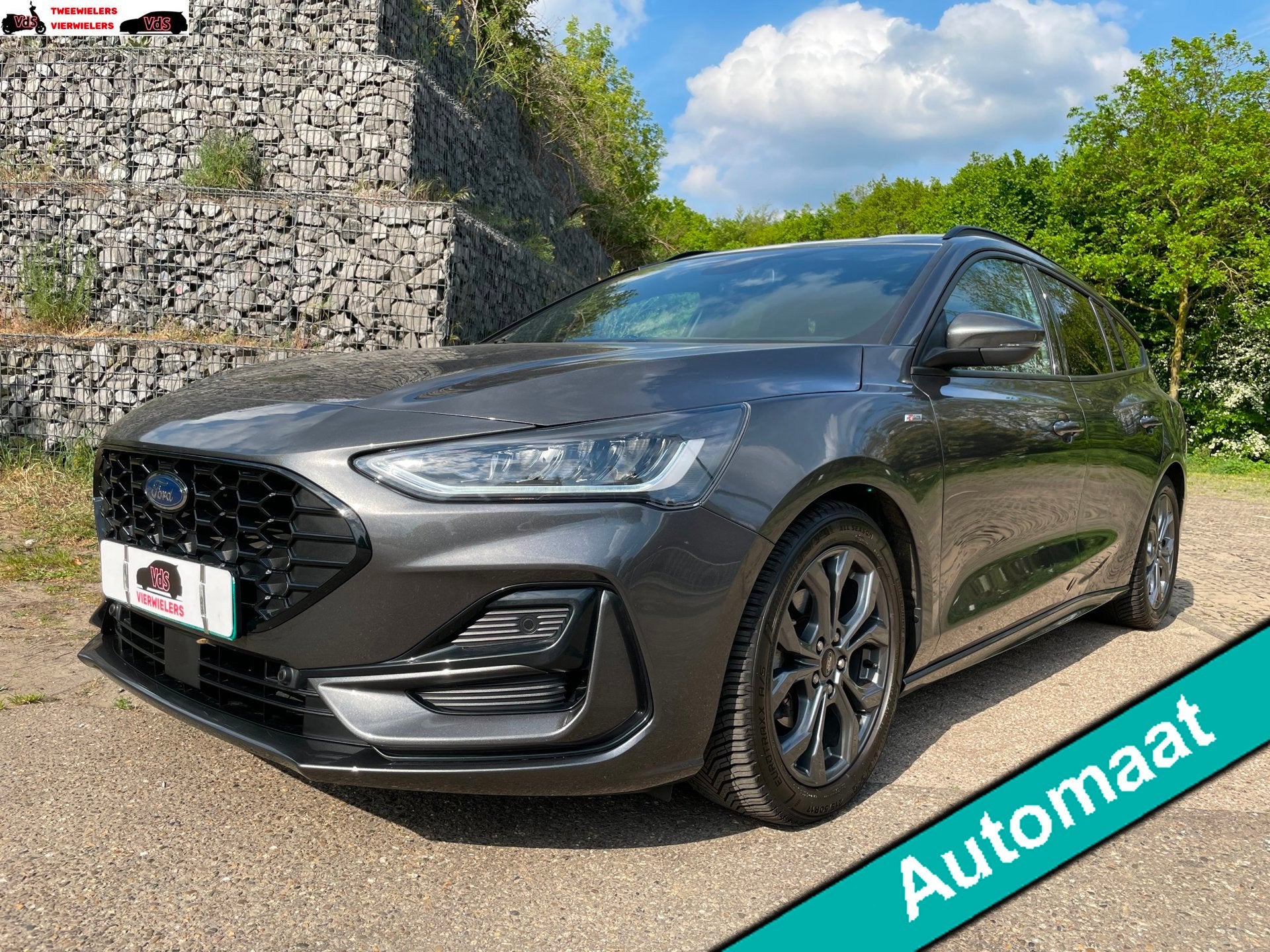 Ford Focus 1.0 EcoBoost Hybrid ST Line CarPlay Virtual Drive, Stof, Gebruikt, 19 km/l, 3 cilinders