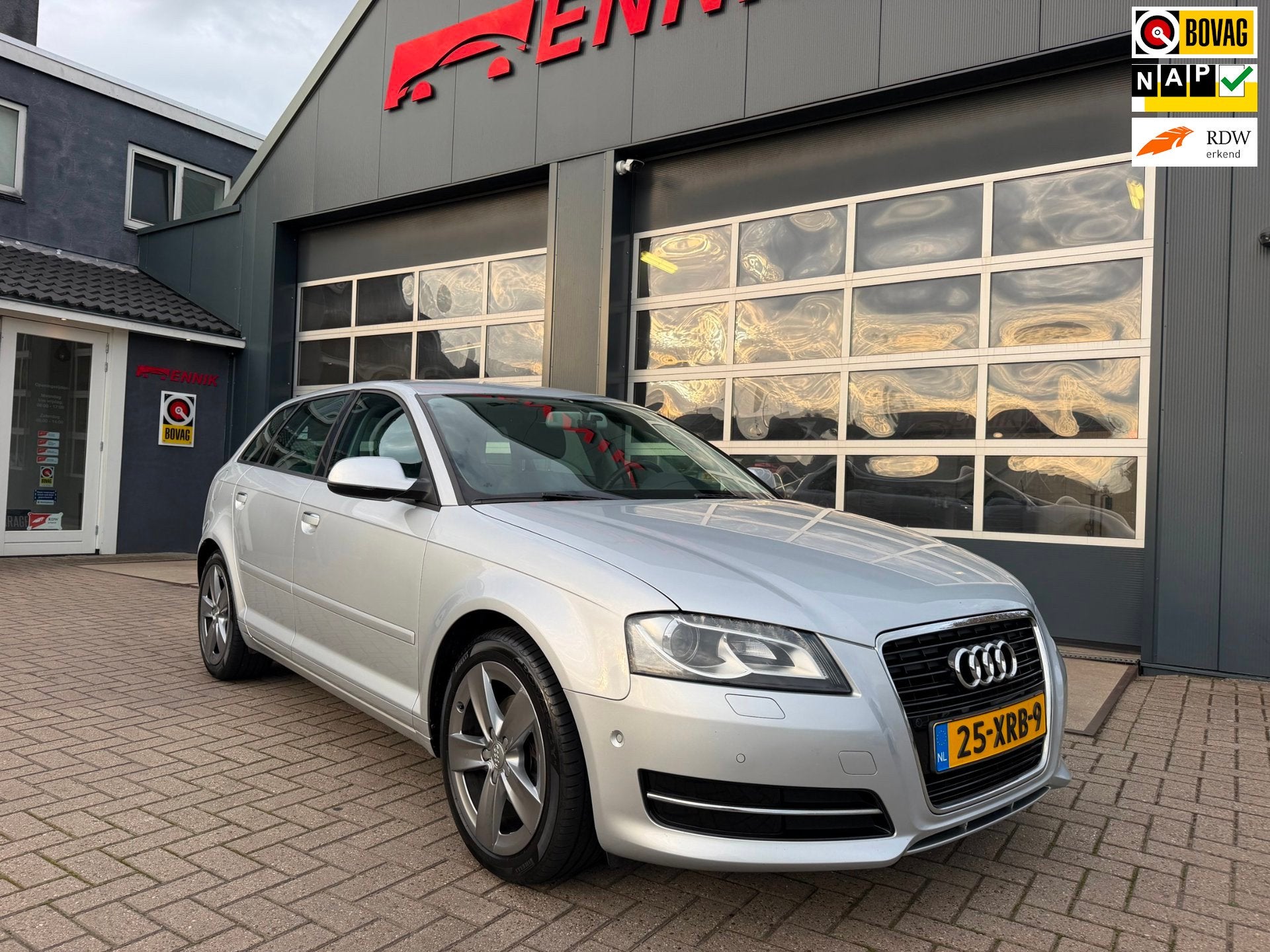 Audi A3 Sportback 1.8 TFSI Attraction Advance / CarPlay / Cr, Auto's, Gebruikt, 4 cilinders, 700 kg, Origineel Nederlands