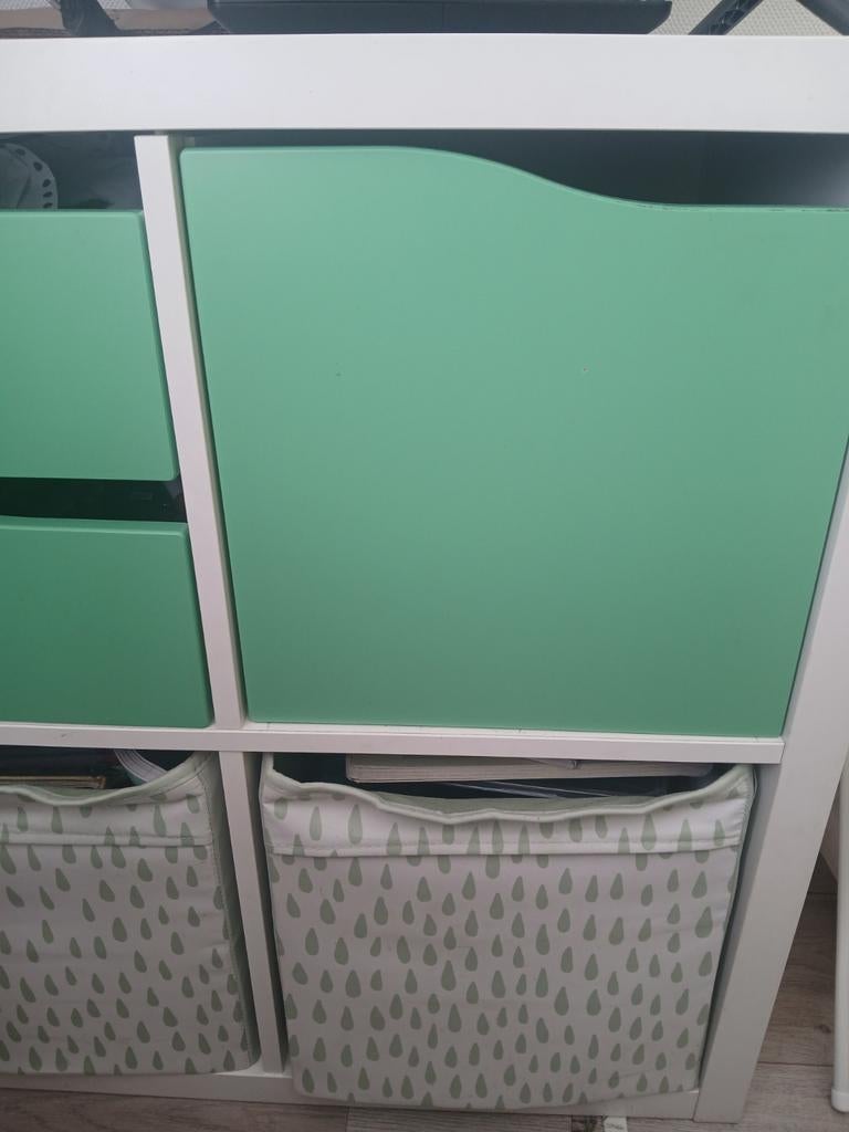 IKEA Kallax Kast met Groene Lades en Opbergmanden, Huis en Inrichting, Ophalen, Gebruikt