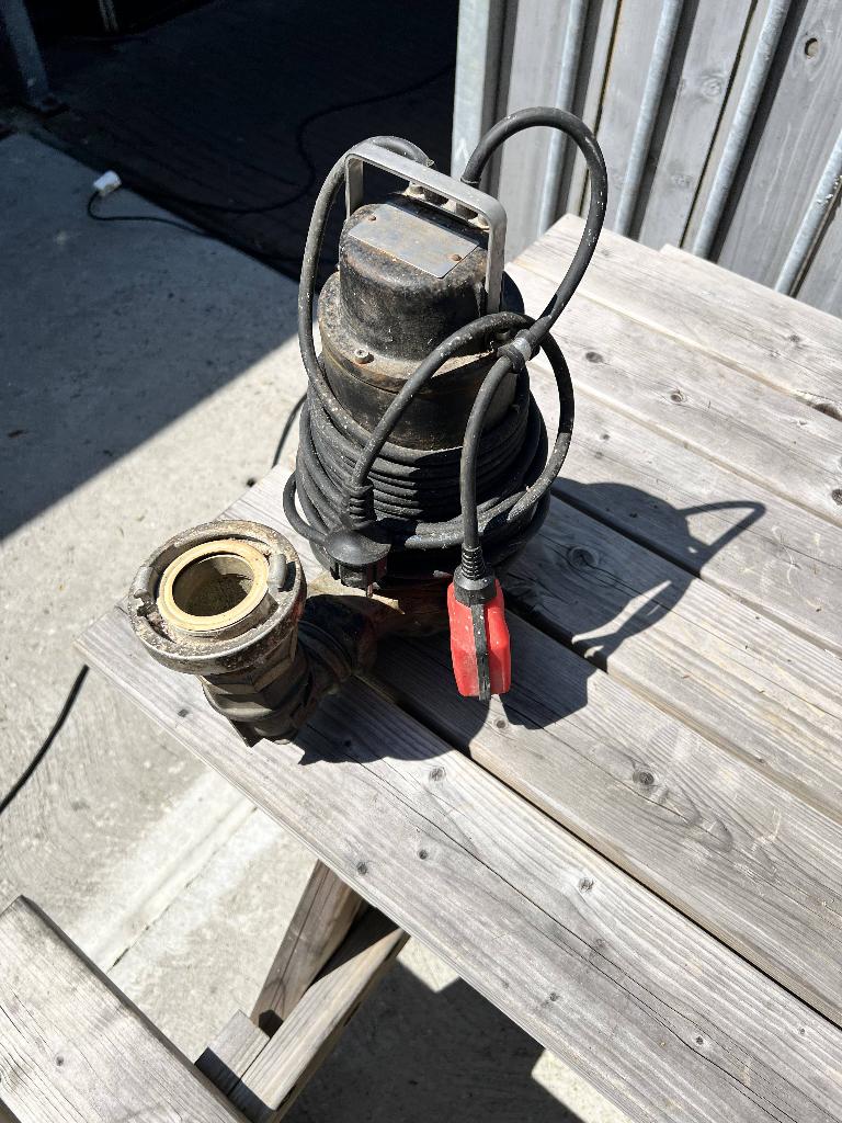 klokpomp / dompelpomp, Tuin en Terras, Waterpompen, Ophalen, Gebruikt, Elektrisch, Dompelpomp