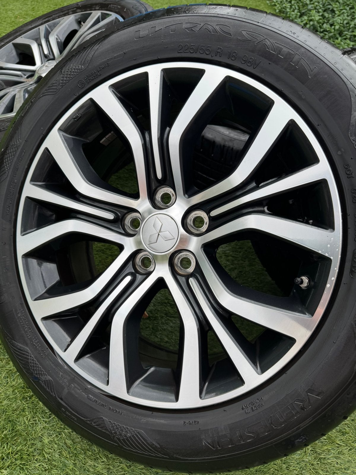 Originele set Mitsubishi velgen 18 inch Outlander ASX, Ophalen, 18 inch, Banden en Velgen, Zomerbanden