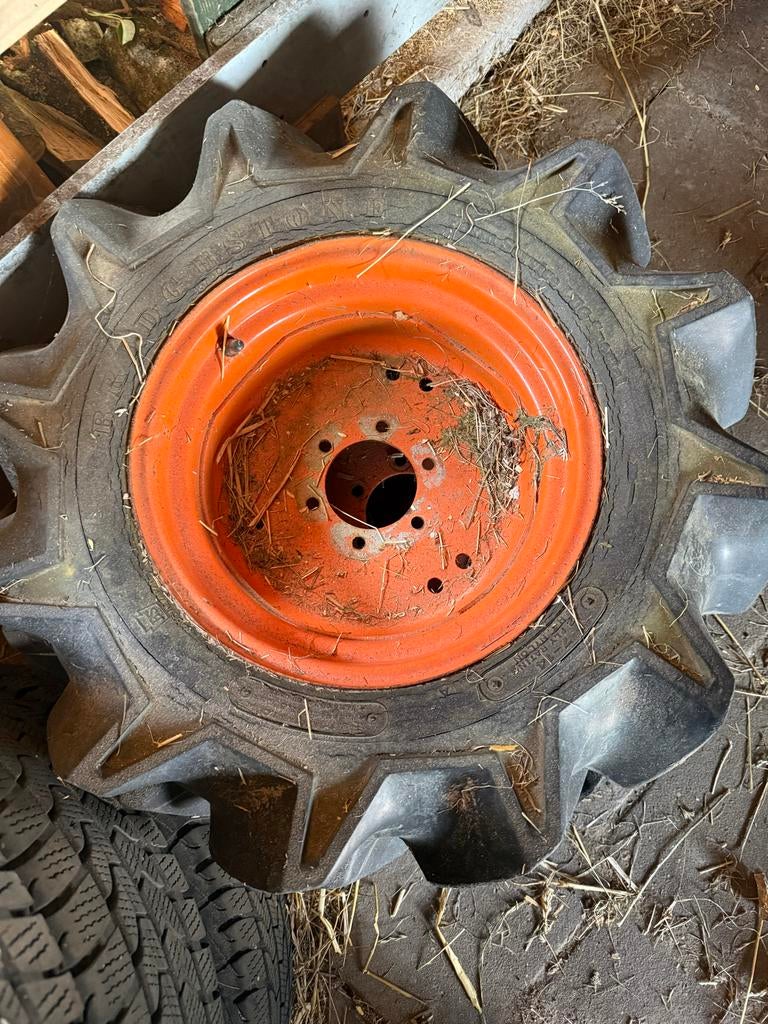 Kubota minitractor velgen + banden, Ophalen of Verzenden