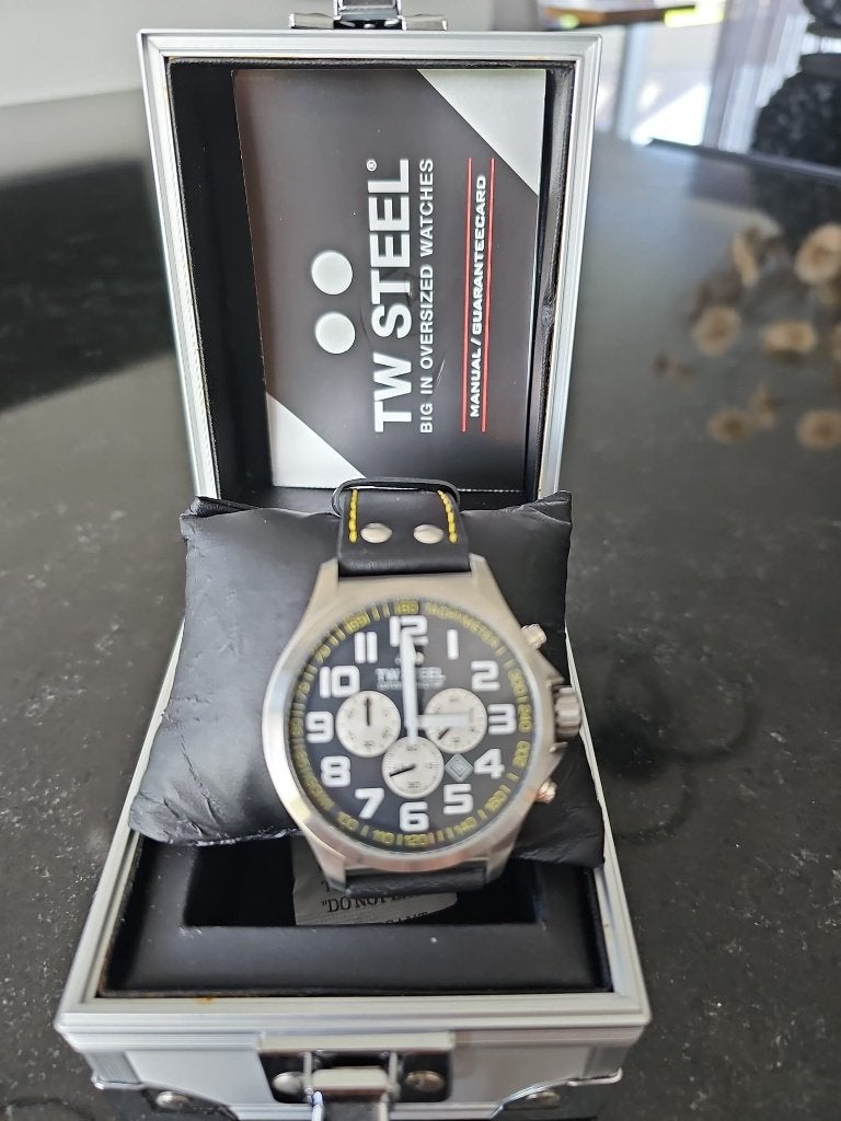 Horloge, Sieraden, Tassen en Uiterlijk, Horloges | Heren, Nieuw, Polshorloge, Overige merken, Staal, Leer, Ophalen of Verzenden