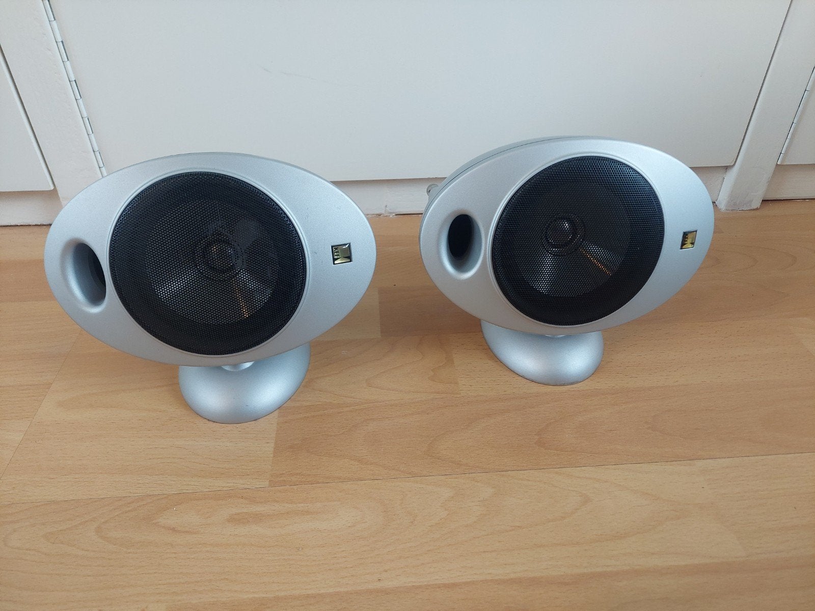 Twee KEF 2005.2 luidsprekerbox type HTS2001, Audio, Tv en Foto, Ophalen, Zo goed als nieuw, Overige merken