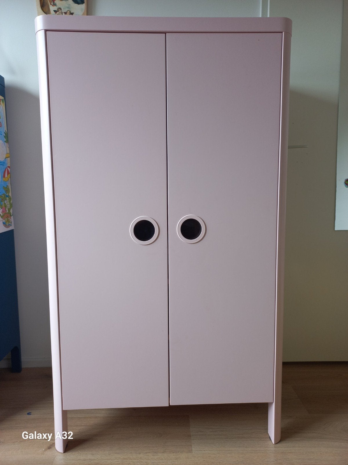 Roze Kinderkledingkast IKEA, Kinderen en Baby's, Ophalen, Kast, 105 cm of meer, Zo goed als nieuw