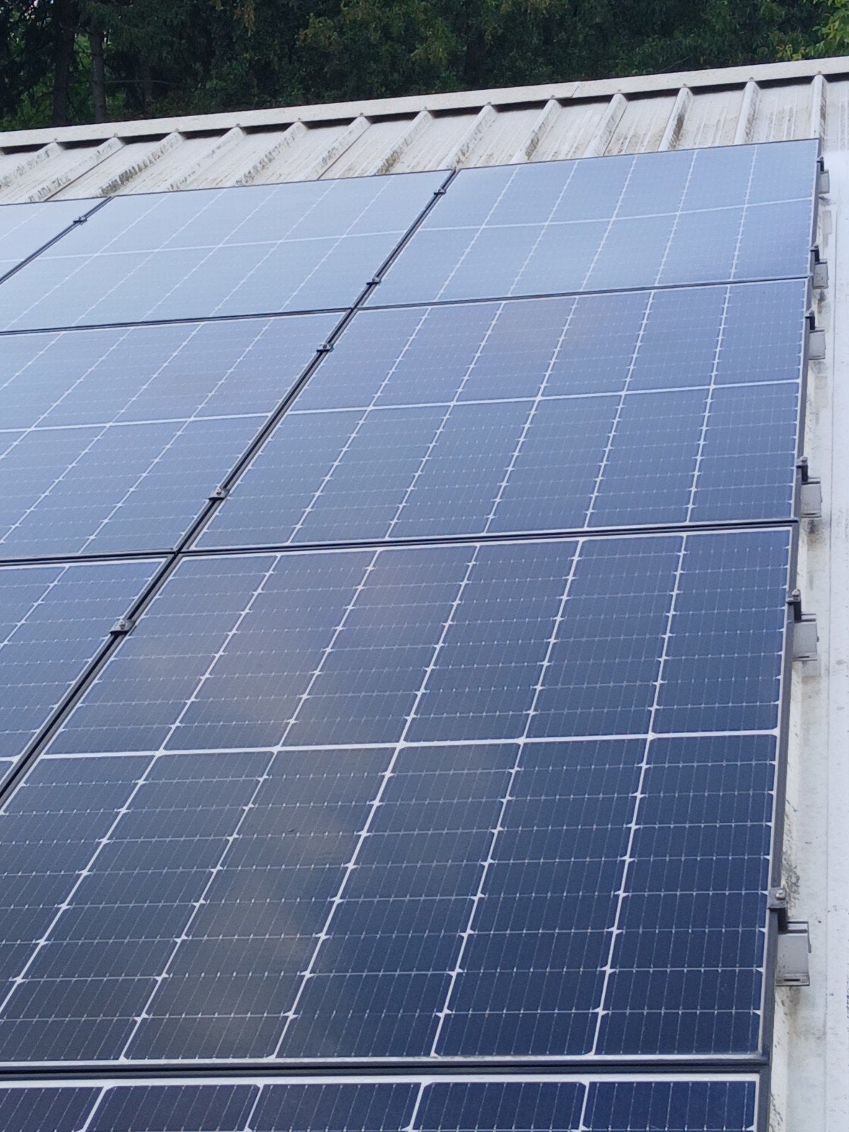 Gezocht: Longi zonnepanelen (LR5-54HPH-410M), Ophalen