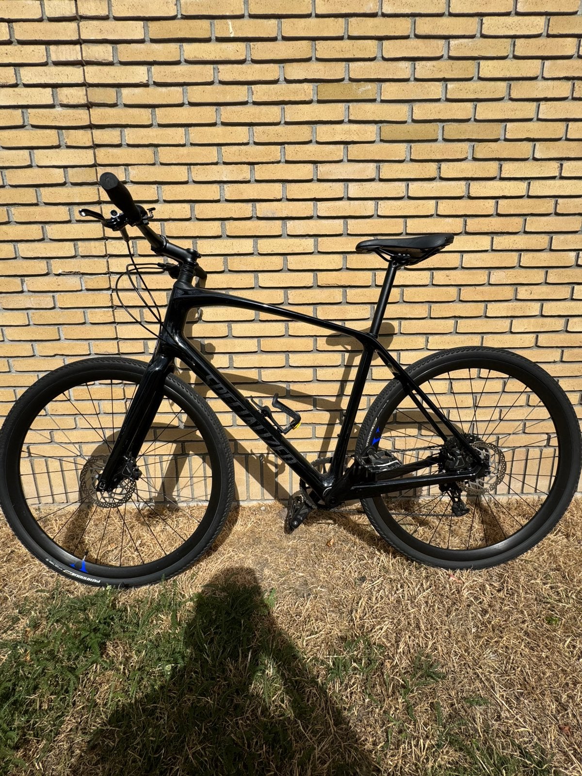 Specialized Sirrus X Carbon Fitness Bike – SRAM –Disc Brakes, 28 inch, 10 tot 15 versnellingen, Zo goed als nieuw, 53 tot 57 cm
