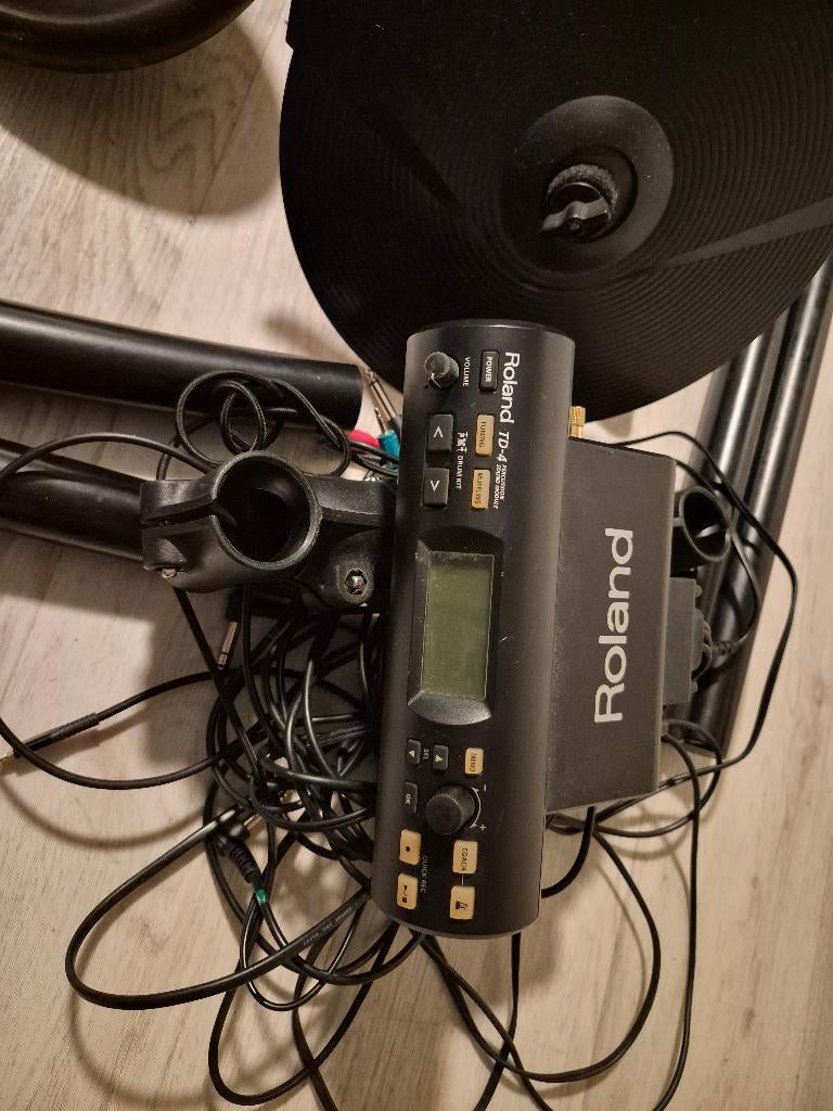 Roland TD-4 elektrische drumstel, Muziek en Instrumenten, Drumstellen en Slagwerk, Ophalen of Verzenden, Zo goed als nieuw, Roland