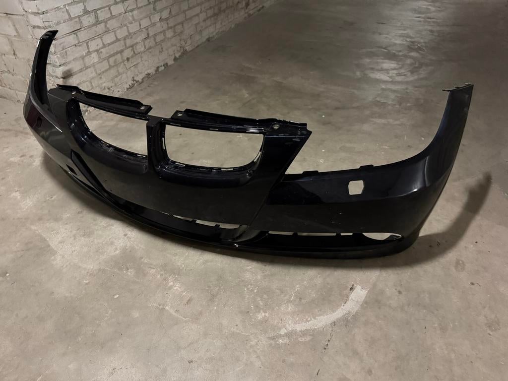Voorbumper BMW E90/E91 LCI M Pakket Look PDC/SRA Carbonschwa, Voor, Nieuw, Ophalen of Verzenden, Bumper