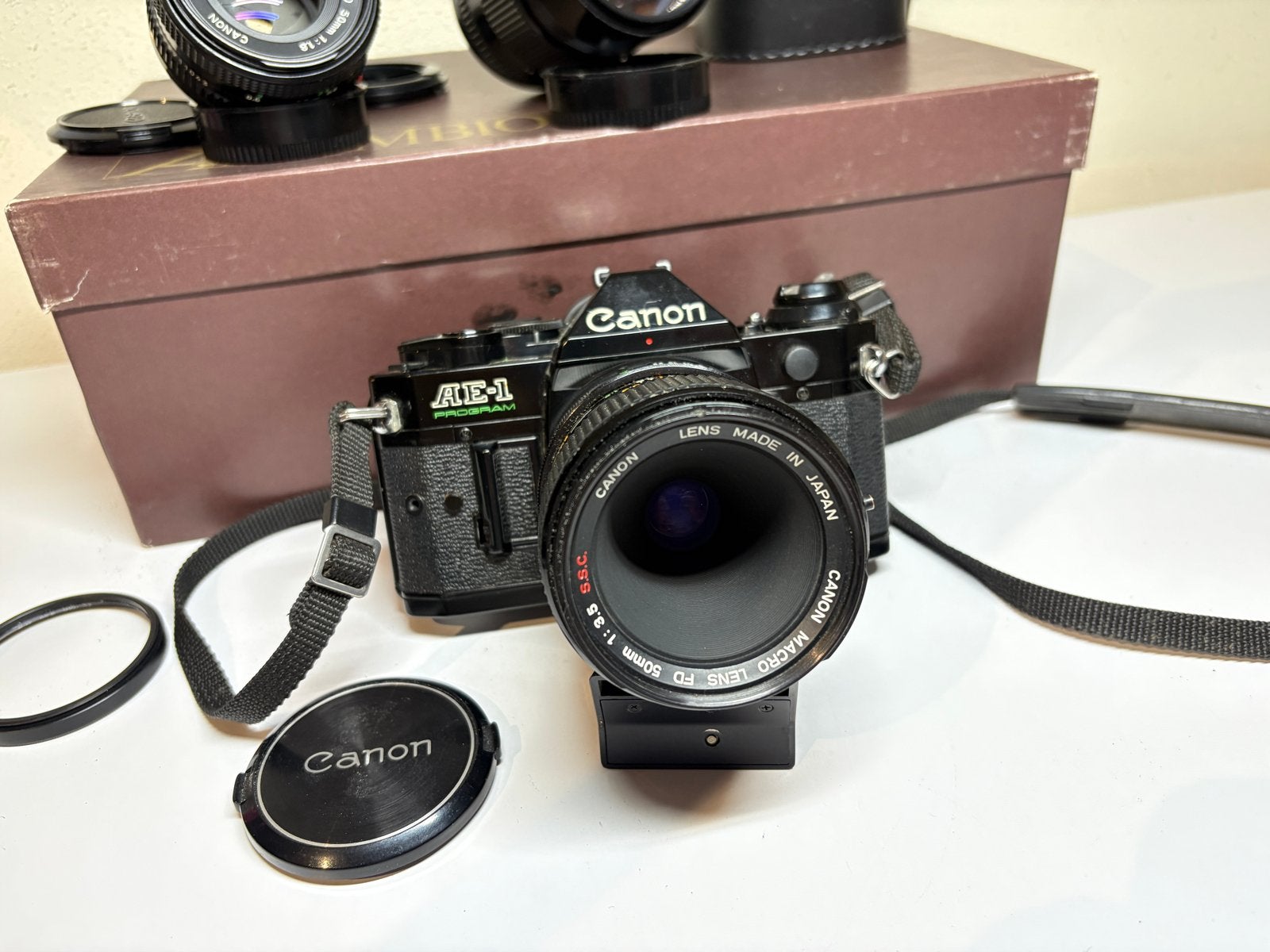 Canon AE-1 Program Spiegelreflexcamera met 3 lenzen, Ophalen of Verzenden, Gebruikt, Spiegelreflex, Canon