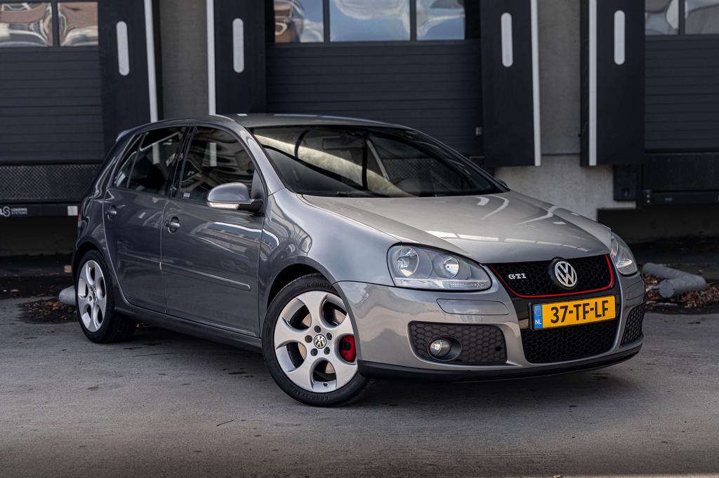 Volkswagen Golf 2.0 GTI DSG 5D | NL Auto | Cruise | Airco, Stof, Zwart, 4 cilinders, 1984 cc