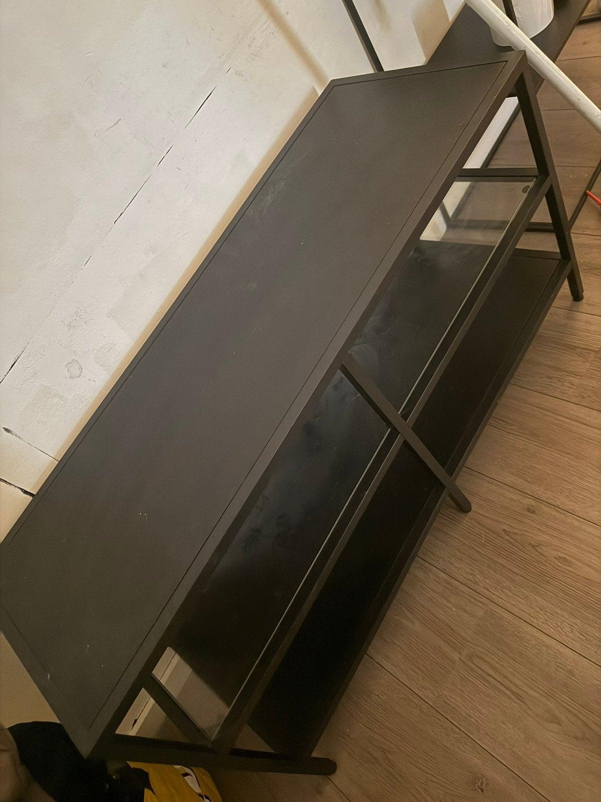 Tv kastje met glazen plaat, Ophalen, 50 tot 100 cm, Zo goed als nieuw, Minder dan 100 cm