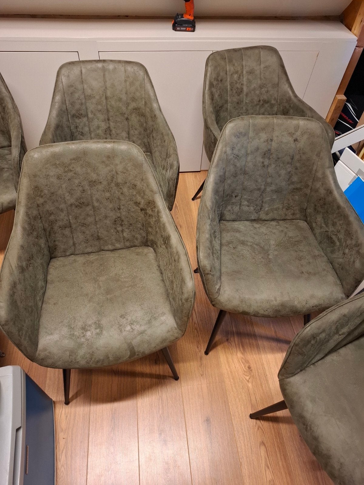 6 Groene Stoelen van Nepleer - 4 met losse leuning, Ophalen, Kunststof, Gebruikt, Overige kleuren