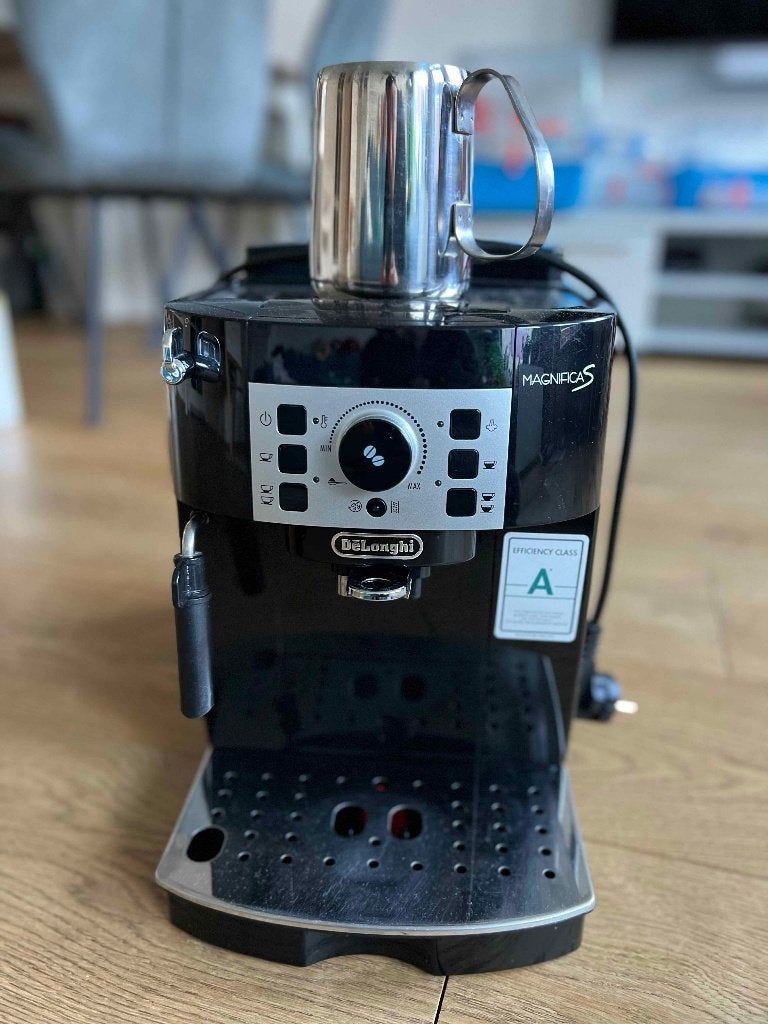 DeLonghi Magnifica S - Gebruikt, maar in goede staat, Ophalen, Gebruikt, Koffiemachine, Koffiebonen