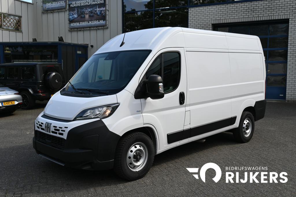Fiat Ducato 2.2 MultiJet 140 S&S L2H2 3.5t Camera, Cruise co, Auto's, Gebruikt, Euro 6, 4 cilinders, Met garantie (alle)