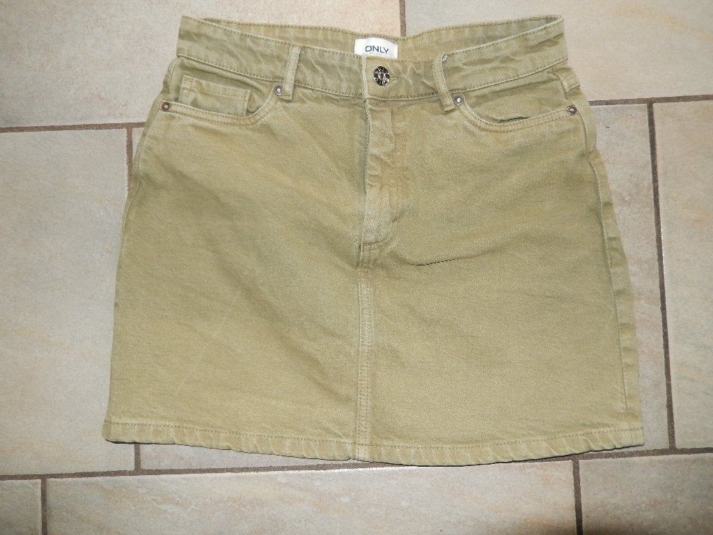 Only mini rokje in kaki groen, maat 36 (S), Only, Ophalen of Verzenden, Zo goed als nieuw, Maat 36 (S)