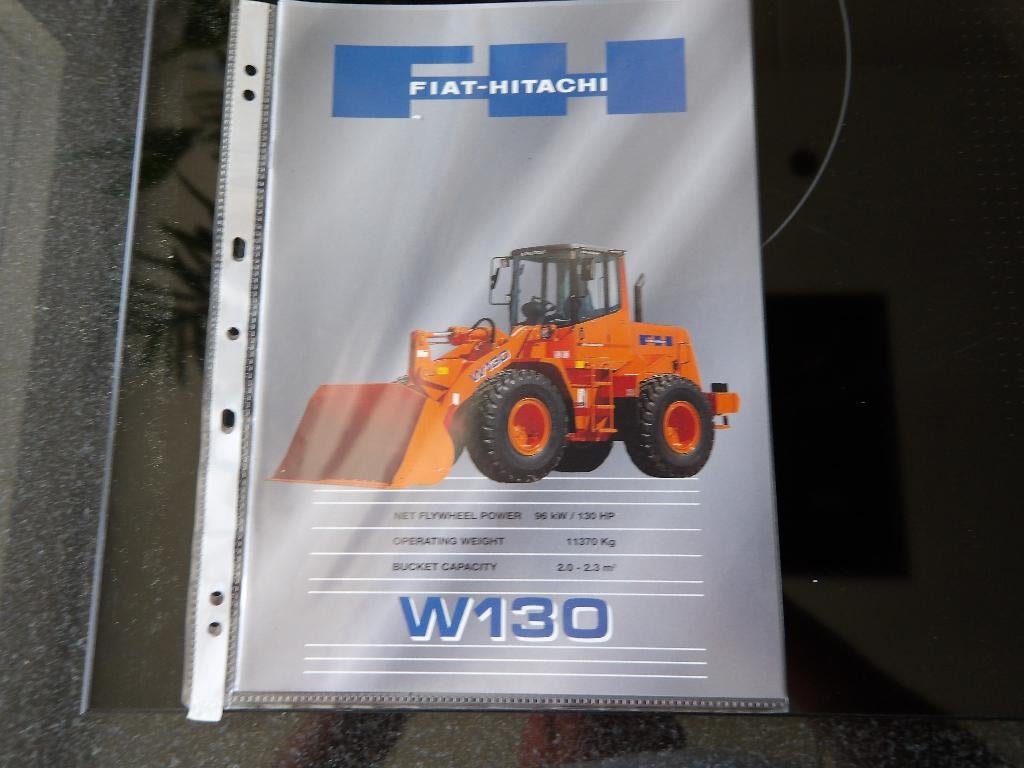 Fiat Hitachi Shovel folder W130, Verzenden, Zo goed als nieuw, Folder