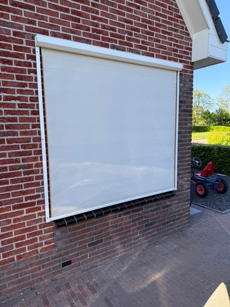 Screens/zonwering, Doe-het-zelf en Verbouw, Rolluiken, Ophalen, Gebruikt, Wit, 150 tot 200 cm