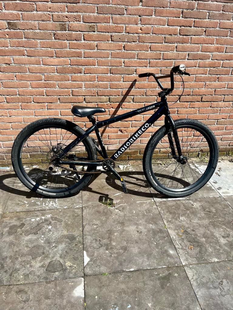 Radio Bike Co Legion 26 inch Wheelie Fiets, Ophalen, 24 inch of meer, Gebruikt, Staal