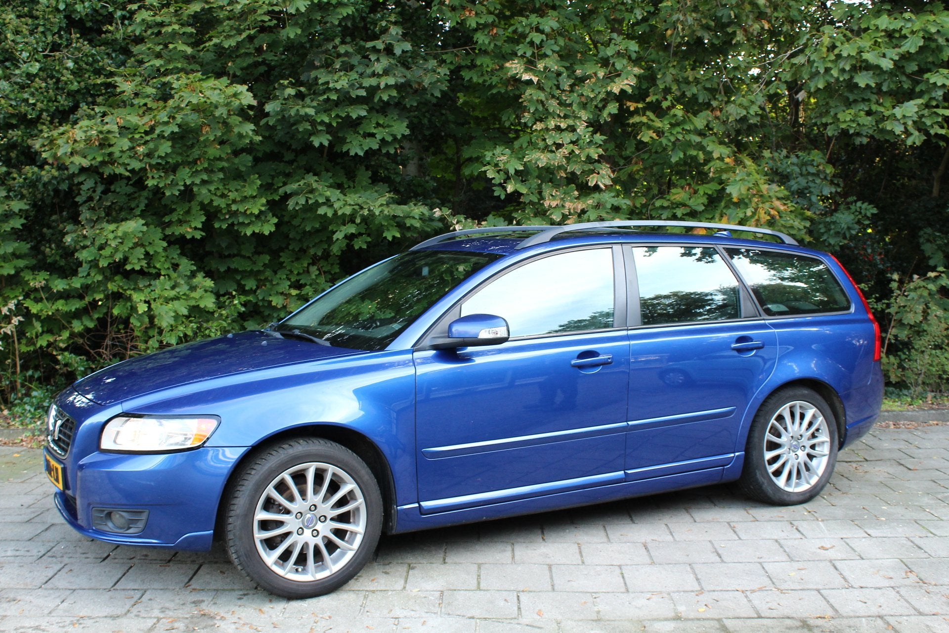 Volvo V50 1.8 Zeer netjes complete onderhoud historie aanwez, Voorwielaandrijving, Gebruikt, 4 cilinders, Met garantie (alle)