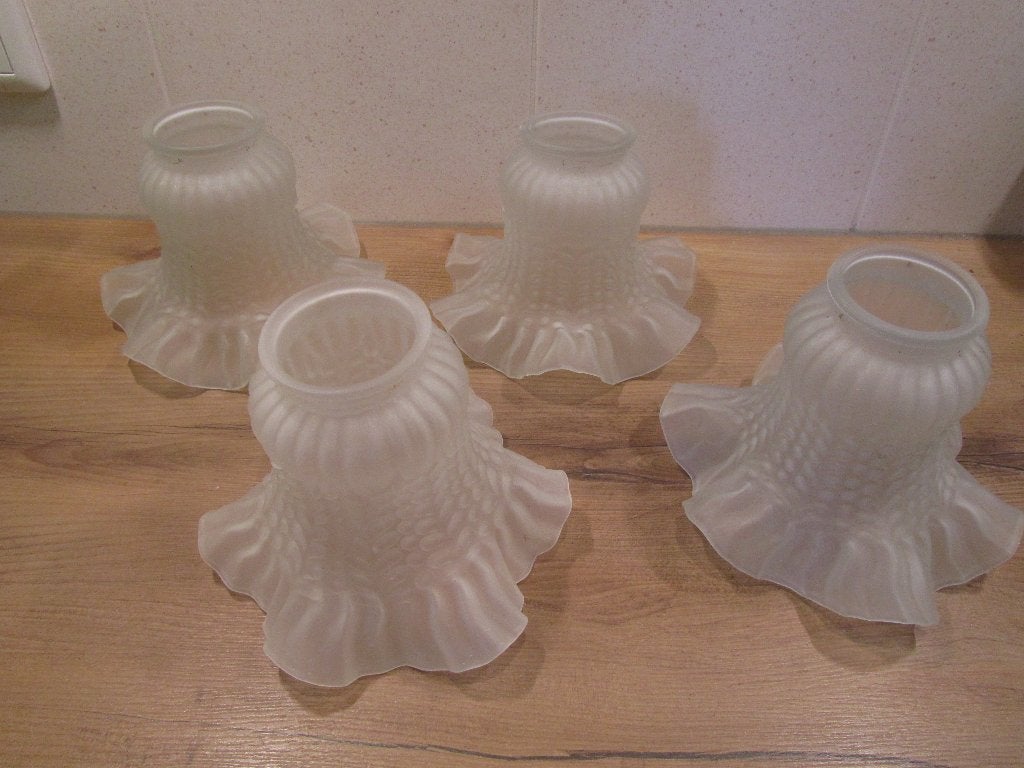 Lampenkapje gegolfde rok, Ophalen of Verzenden, Glas