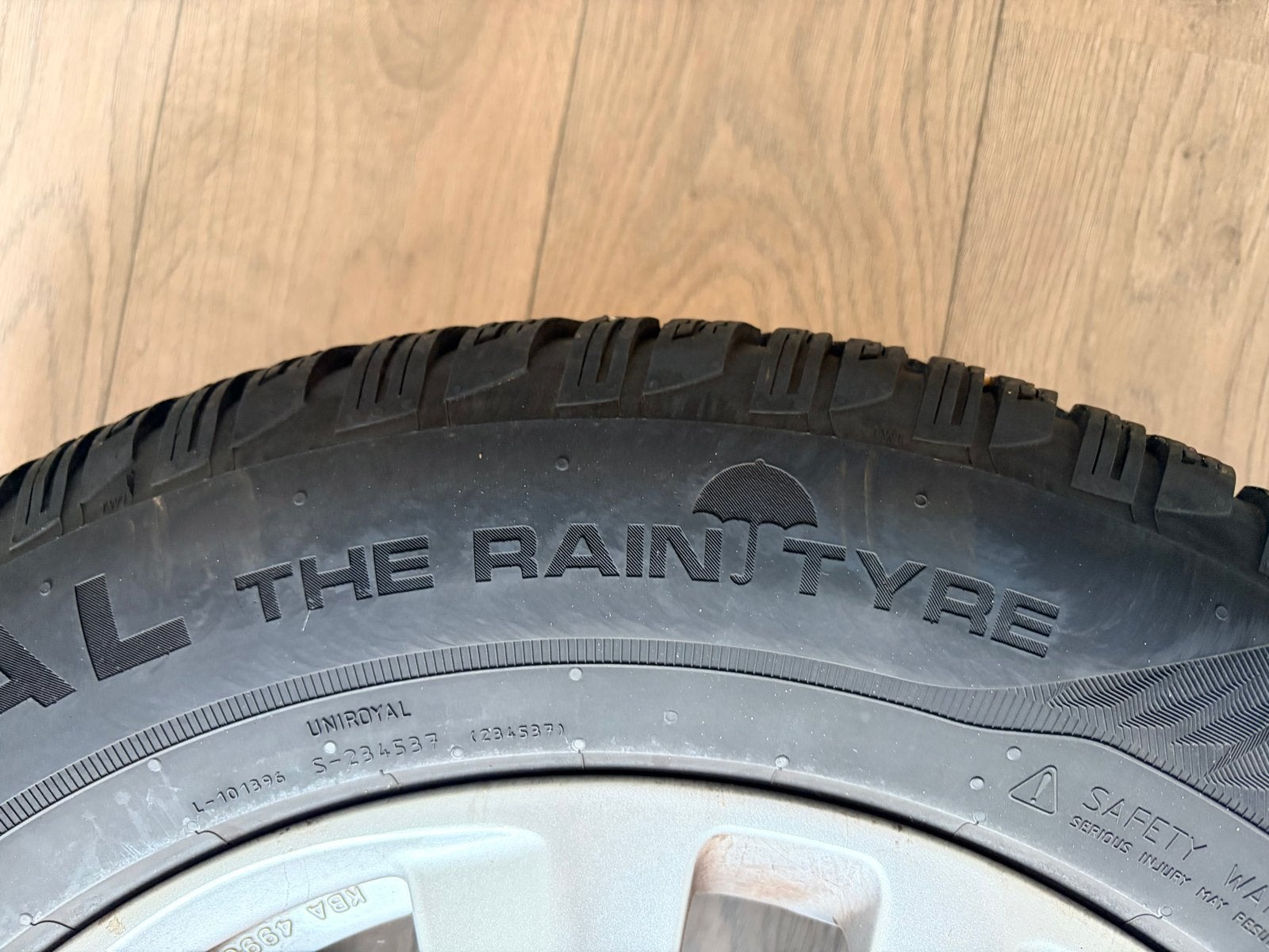 Uniroyal MS plus 77 winterbanden met velgen 225/65 R17, Auto-onderdelen, Ophalen, Gebruikt, Banden en Velgen, 17 inch
