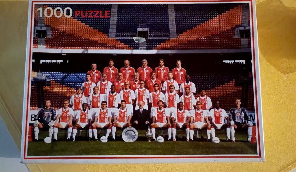 Vintage puzzel Ajax voetbalteam, Ophalen of Verzenden, 500 t/m 1500 stukjes, Zo goed als nieuw