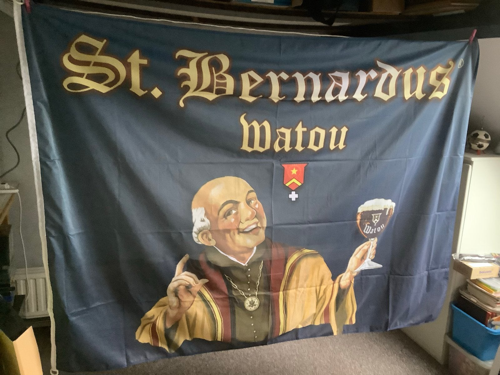 Nieuwe reclamevlag van het biermerk St. Bernardus Matou., Ophalen of Verzenden, Nieuw