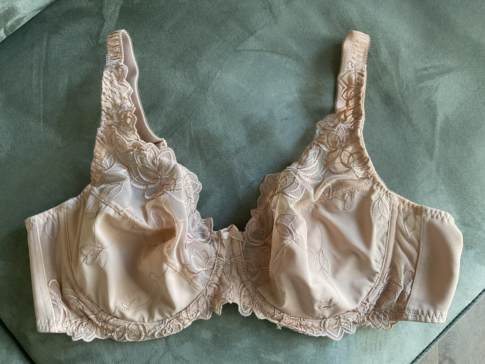 Z.g.a.n. huidkleurige bh van Hunkemöller model Diva maat 85D, Kleding | Dames, Ophalen of Verzenden, Zwart, BH