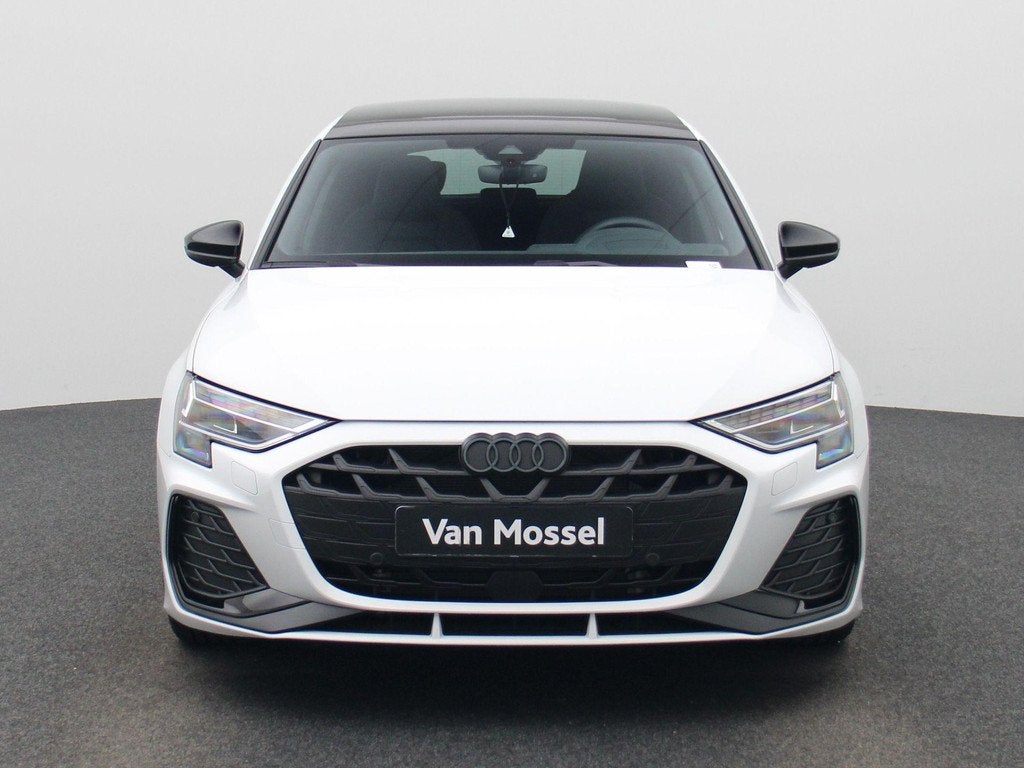 Audi A3 Sportback 40 TFSI e S edition l Adaptive cruise cont, Auto's, Audi, 12 maanden, 4 cilinders, Leder en Stof, Plug-in hybride