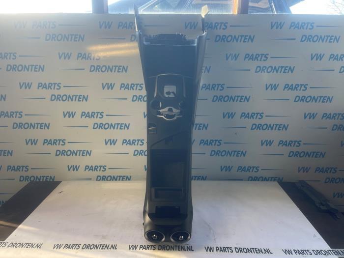 Middenconsoles van een Alfa Romeo Giulia, Gebruikt, -, Verzenden, -