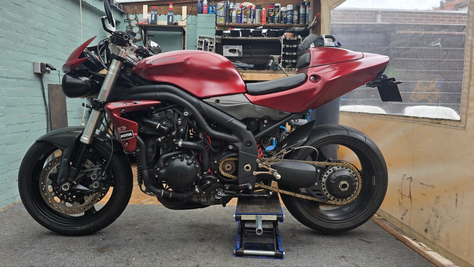 Triumph Daytona 955i 2002 Naked, Motoren, Sportuitlaat, Occasion, Motorrijbewijs A, 3 cilinders