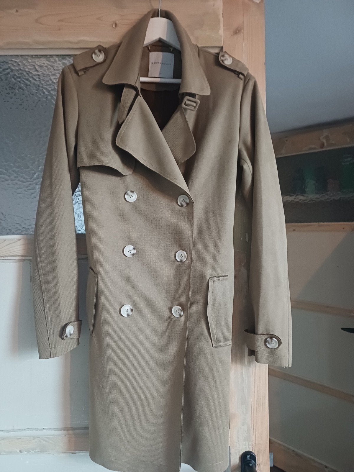 Rino & Pelle Trenchcoat Maat 34 (XS) Zo goed als nieuw, Kleding | Dames, Jassen | Zomer, Beige, Ophalen of Verzenden, Zo goed als nieuw