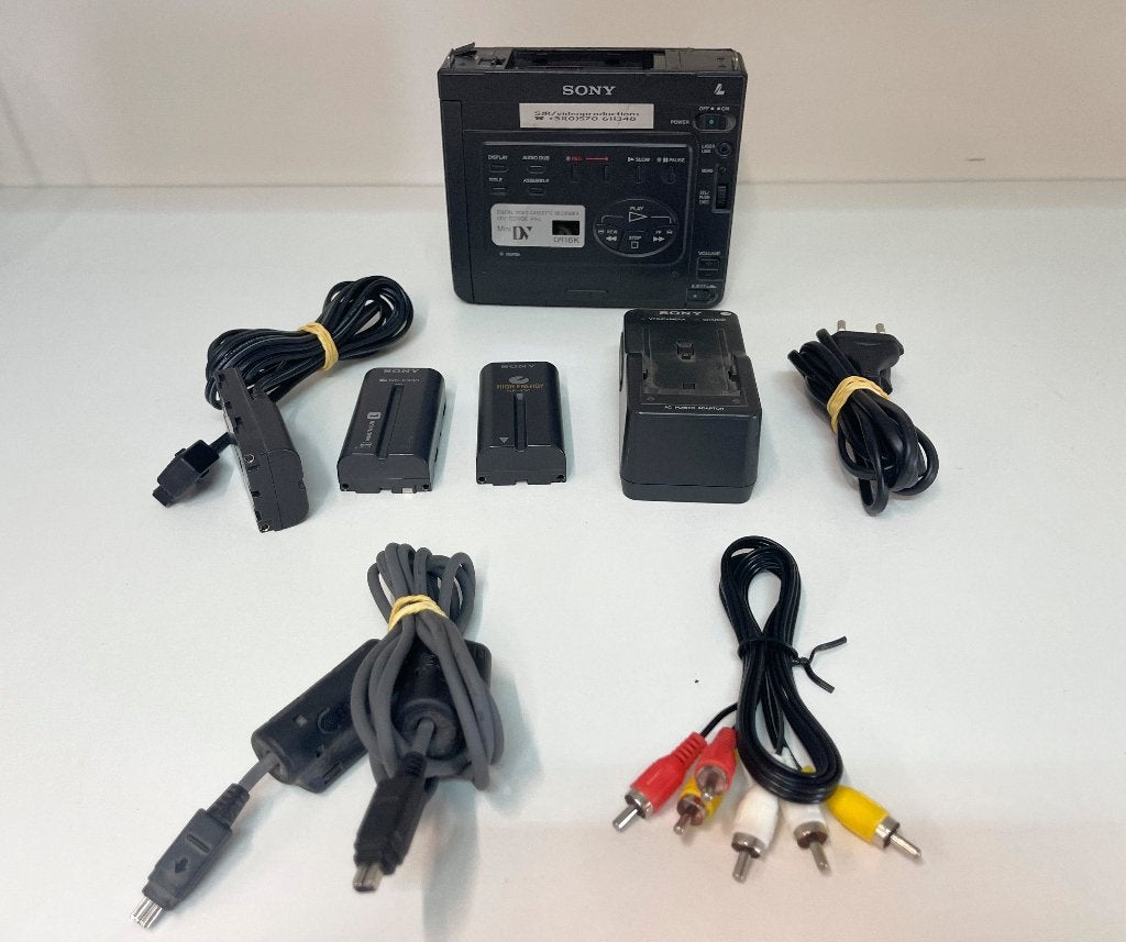SONY GV-D300E Mini DV video Walkman Met DV voor Digitaiseren, N, Overige typen, Ophalen of Verzenden, Sony