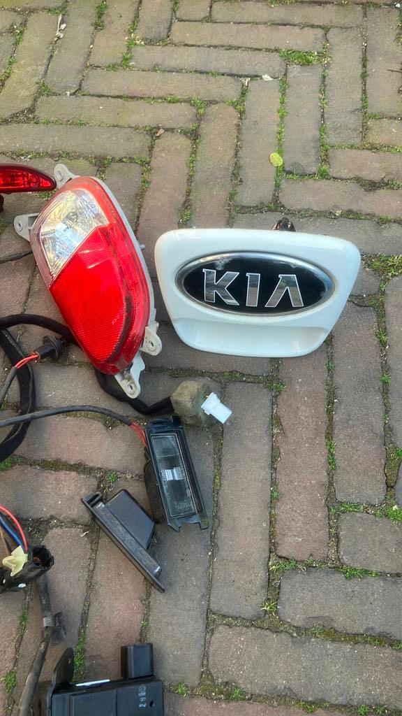 Kia picanto 11-17 mistlamp achteruitrijlamp 3de remlicht etc, Ophalen of Verzenden, Gebruikt, Kia