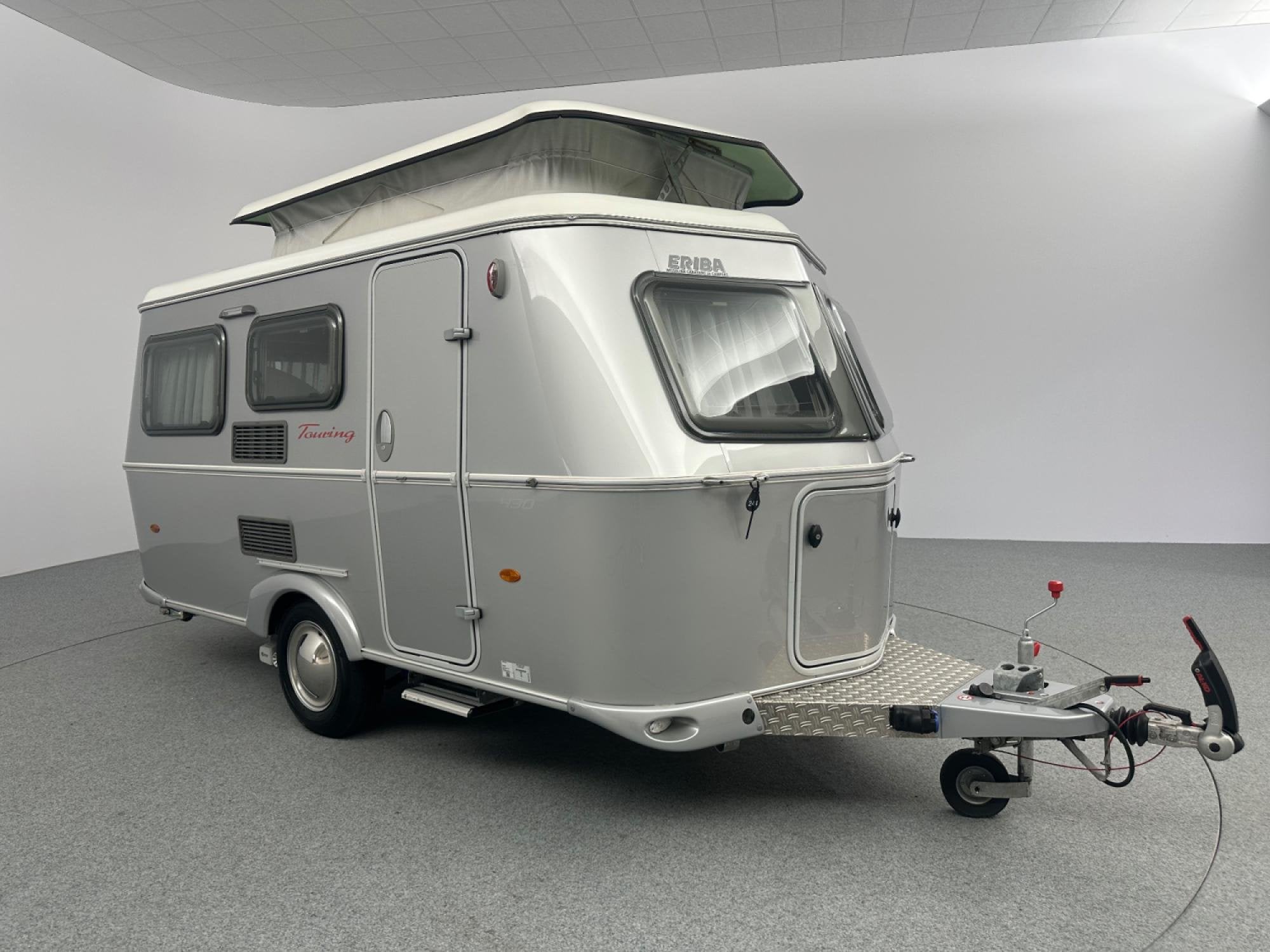 Eriba Touring Triton 430 Mover Omvormer, Vast bed, Bedrijf, 4 tot 5 meter, Hordeur