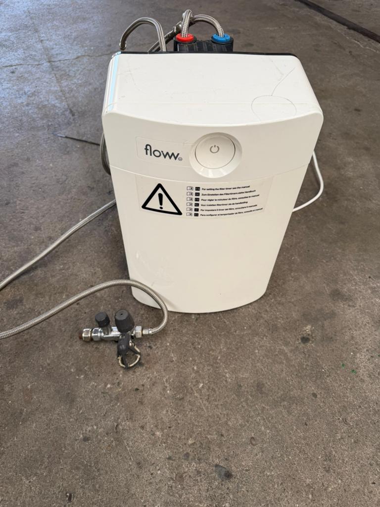 Floww, Minder dan 20 liter, Ophalen, Zo goed als nieuw, Boiler
