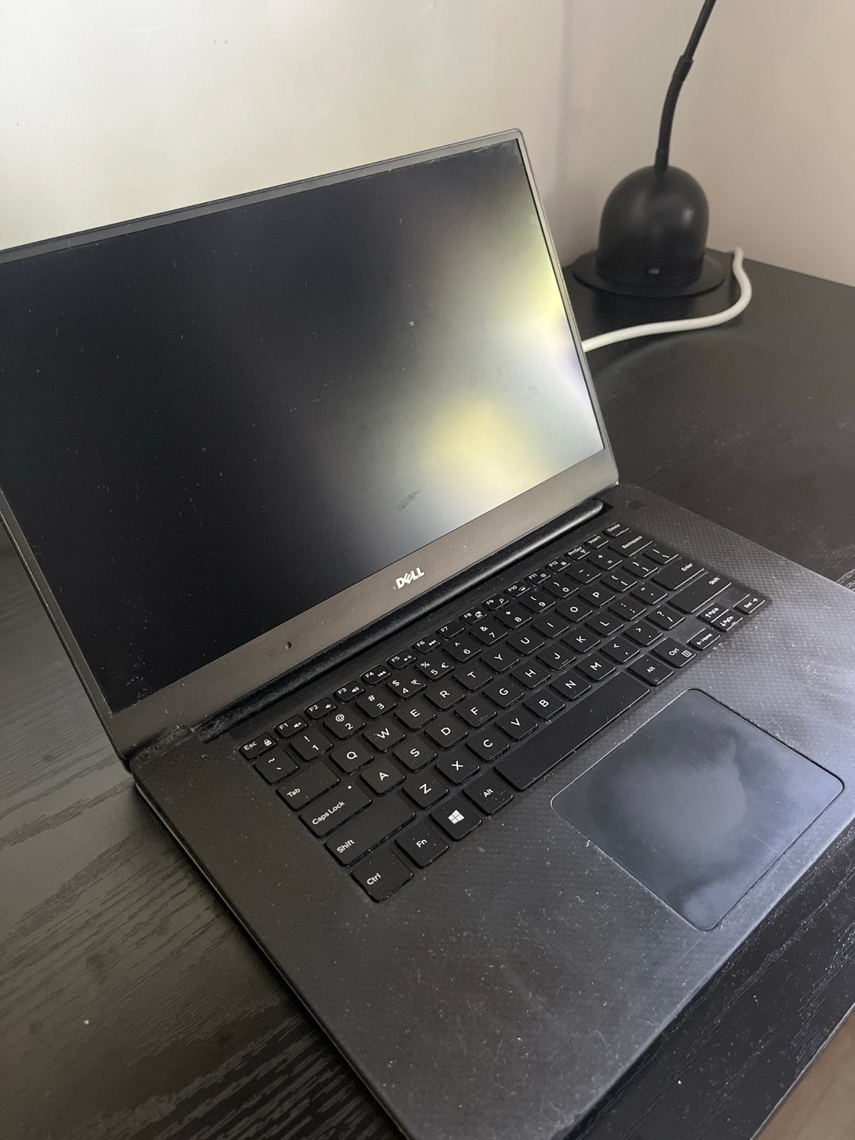 Dell XPS 15 Laptop - Lichtvlekje, beschadigd, zonder lader, Computers en Software, Ophalen of Verzenden, Gebruikt, 15 inch, 2 tot 3 Ghz